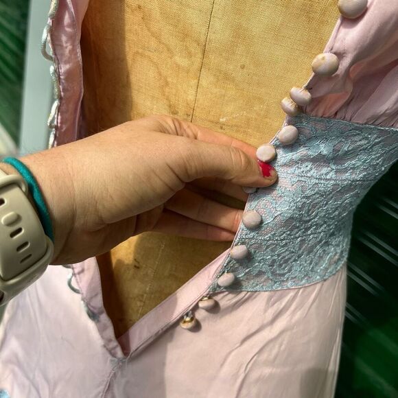 Museum-Worthy 1940s NY Dress Institute Gown, Union-Made, Rare Surviving Piece - Picture 9 of 13